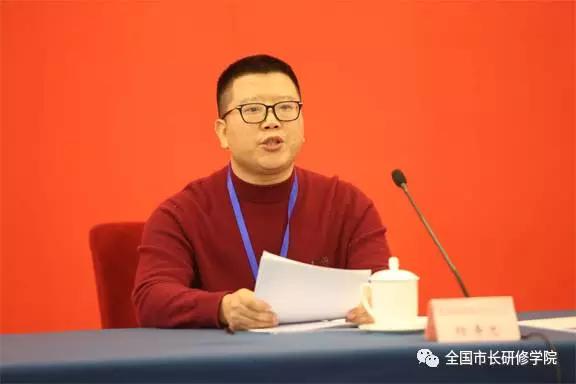 1514425684755020917.jpg 第六期万名总师培训班结业7.jpg